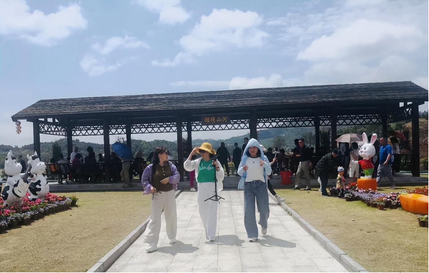 牛车河，一面乡村振兴的镜子（胡国民）