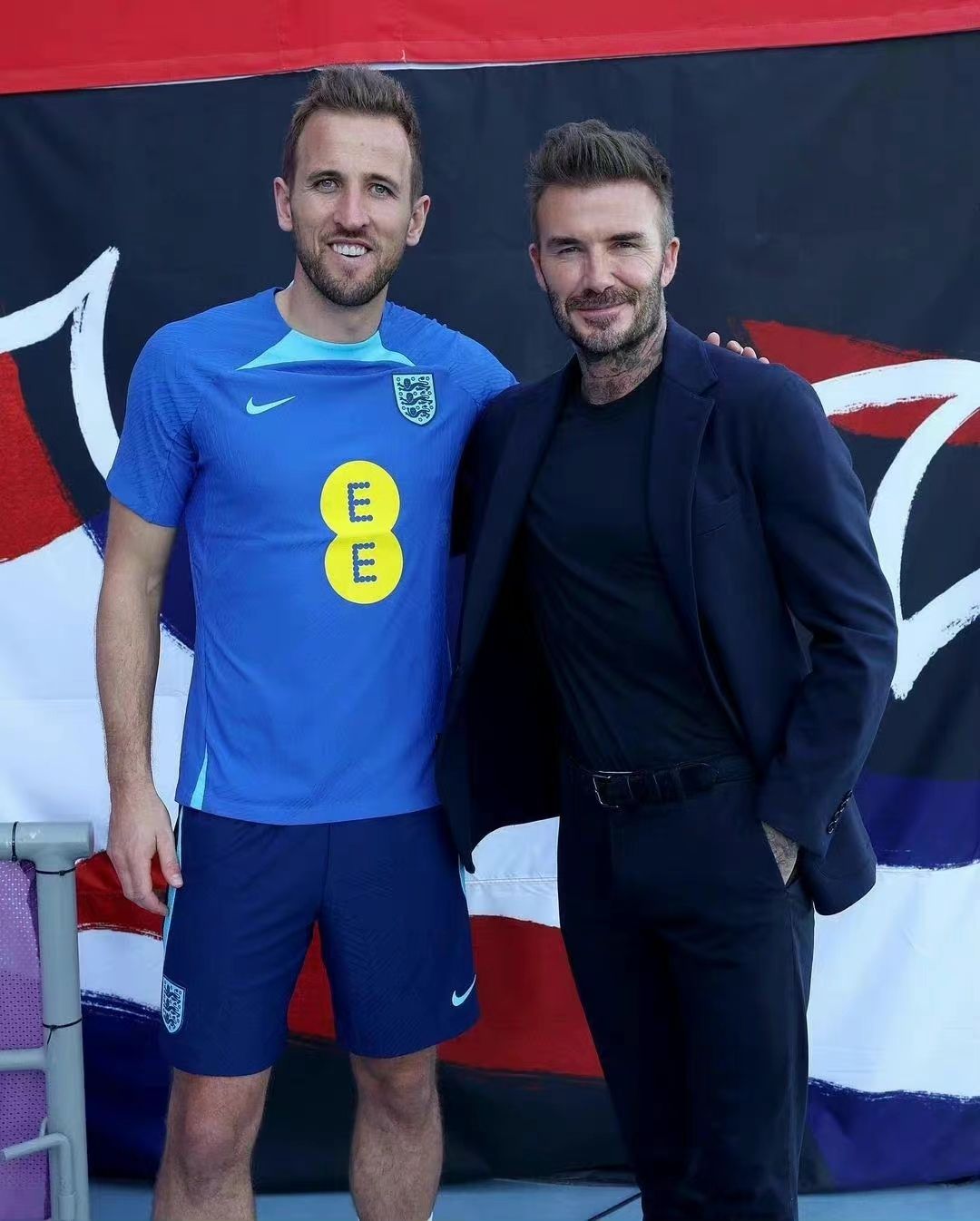 贝克汉姆带领英格兰进军世界杯,贝克汉姆来到卡塔尔亚洲杯