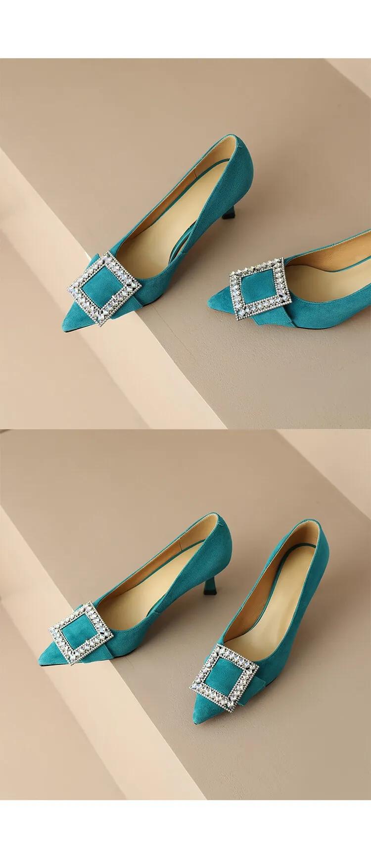 金属方扣软皮时尚百搭高跟鞋,精致大方高跟鞋