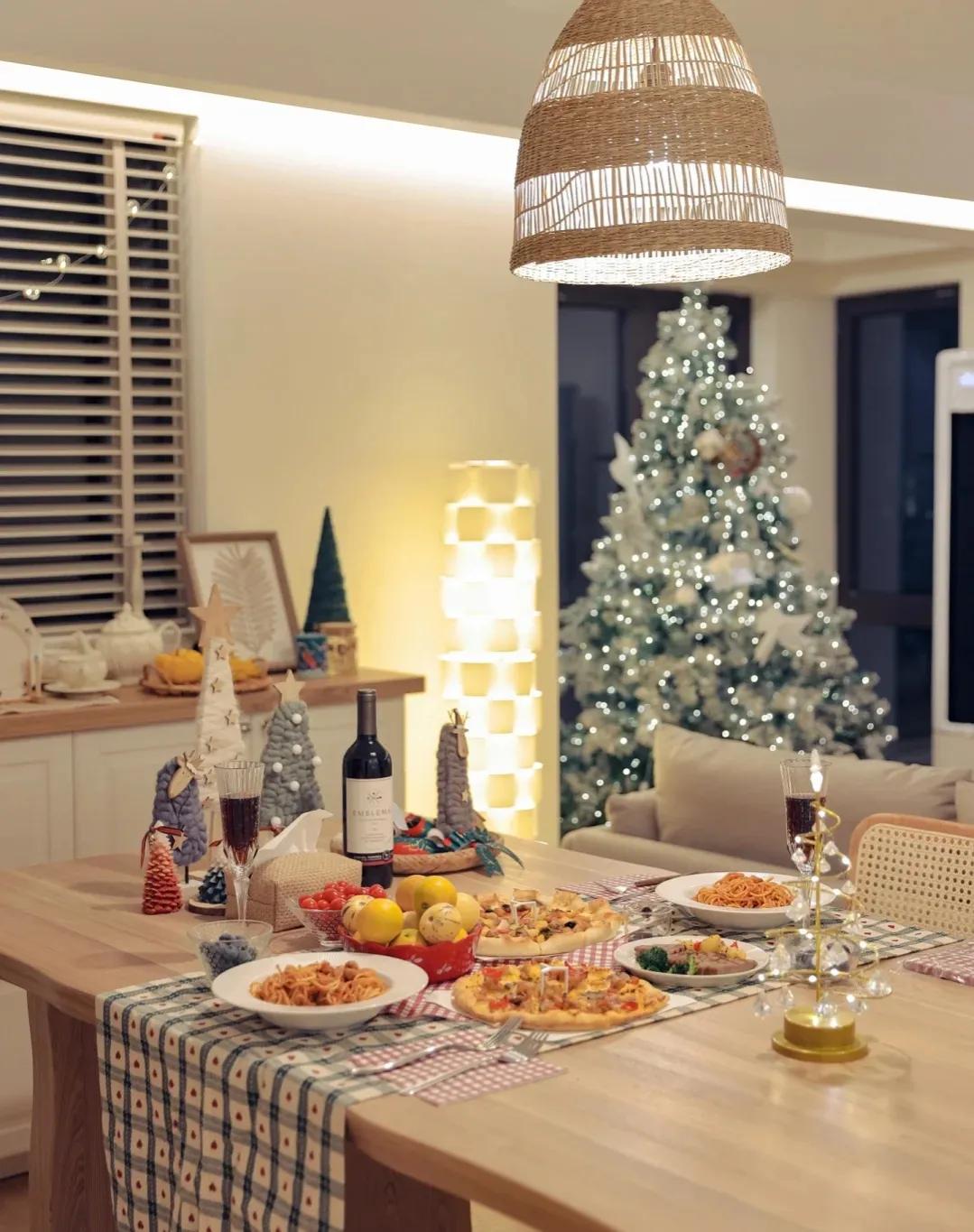 女主晒出装修一半的房子,女子晒25万弄的奇葩装修