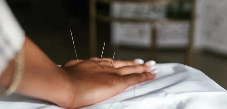 中医如何治疗儿童抽动症,抽动症中医推拿针刺治疗