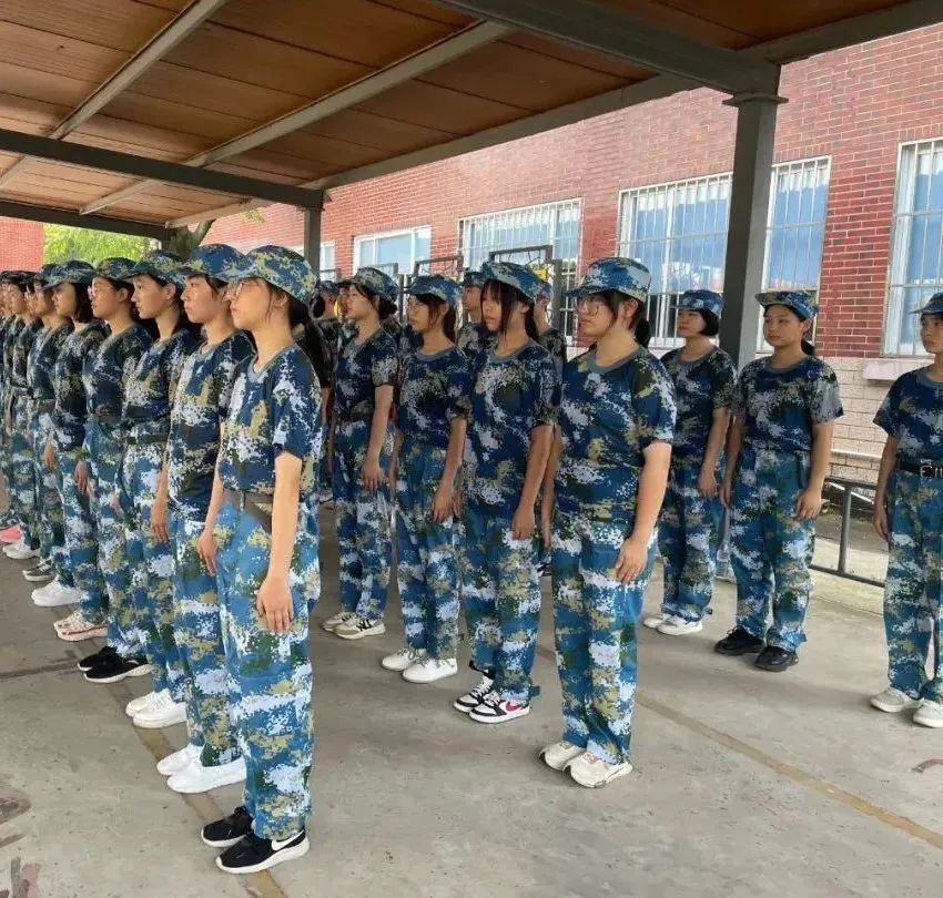 高标准军训,威武霸气的军训