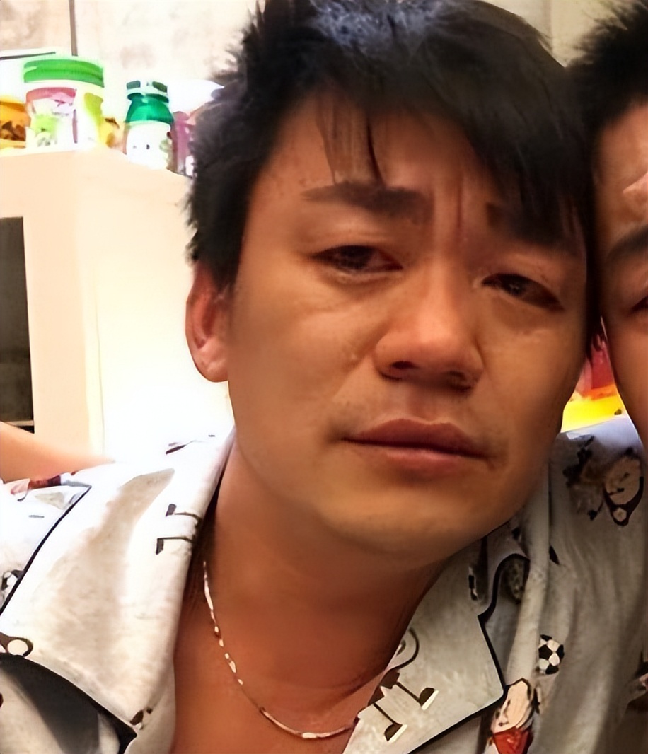 事实证明，41岁的王宝强，已经走上了另一条大路