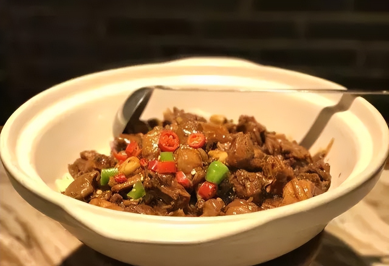 江湖上最霸气菜名,最个性的江湖菜店名