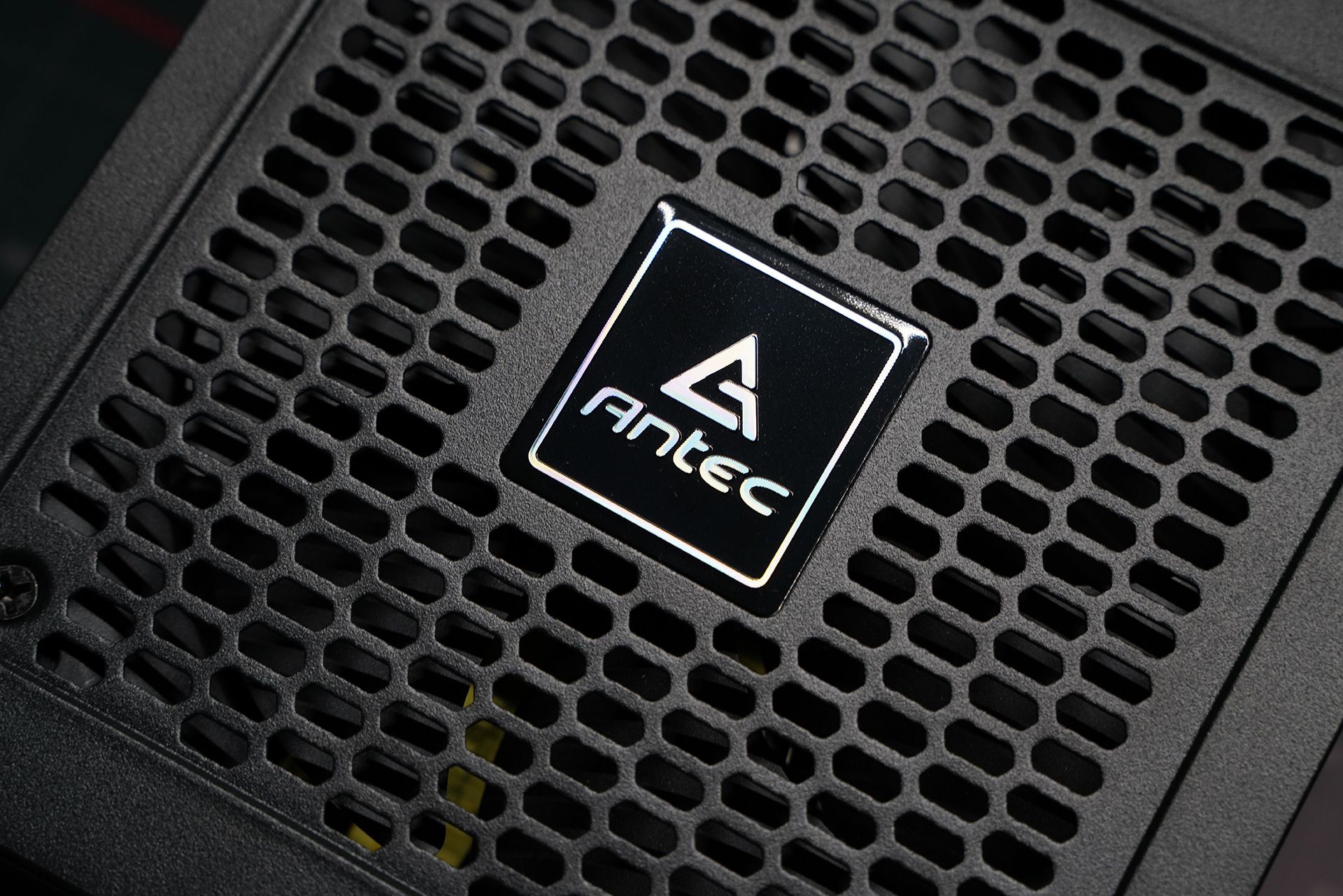 微星b660m迫击炮详细配置,微星b660m迫击炮能跑满13600k吗