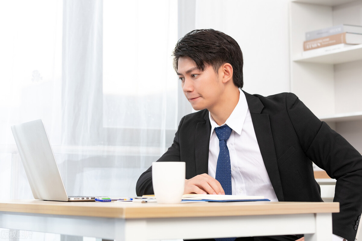 3000怎么存钱才能存到100万元,手头上有50万该如何存钱划算