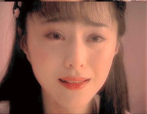 “大秀*光春**”还不害臊,深V露背都不遮掩,这群女明星全员养眼!