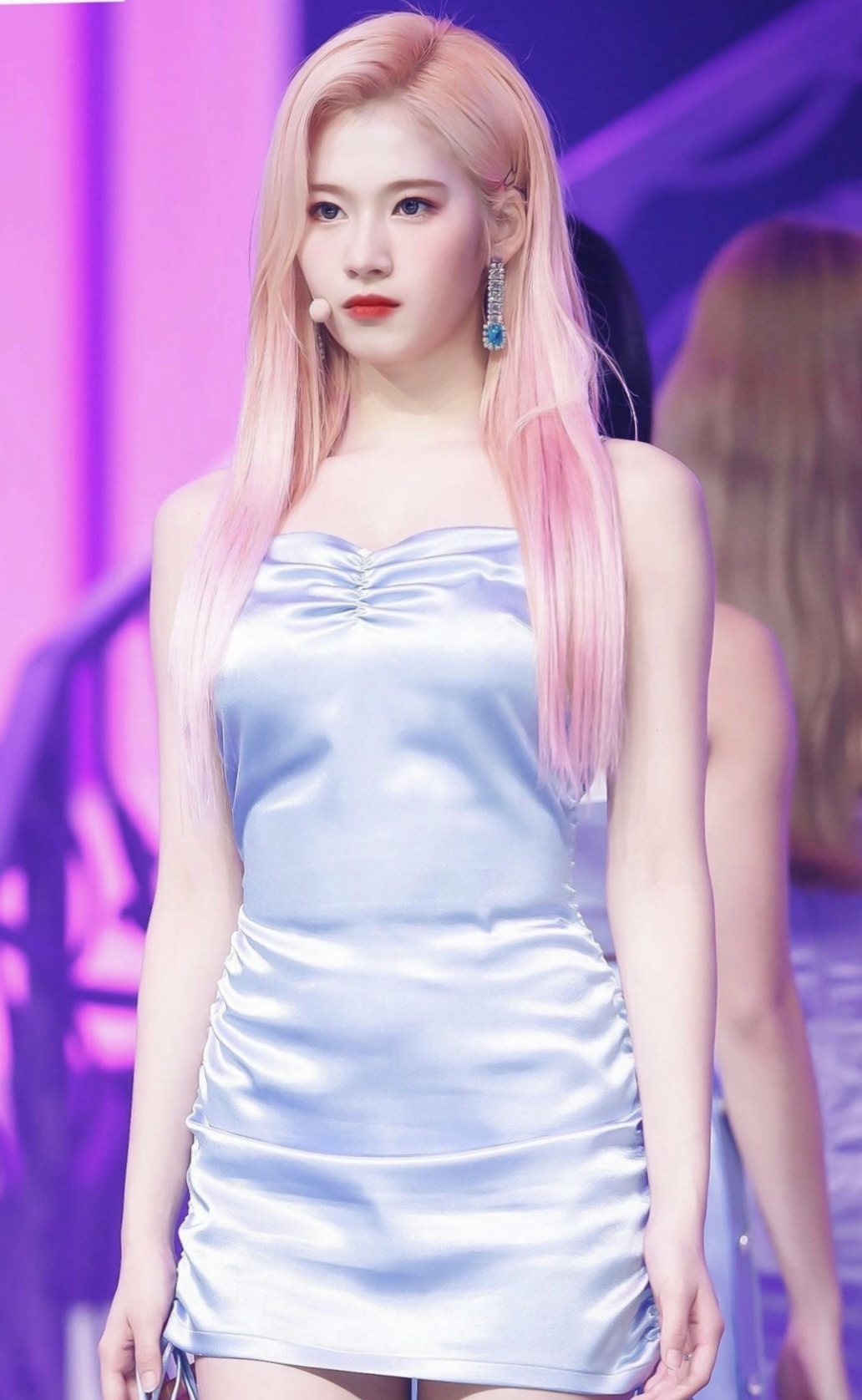 被称作钓系天花板,作为日本人创造了Kpop历史,Sana到底有何魅力