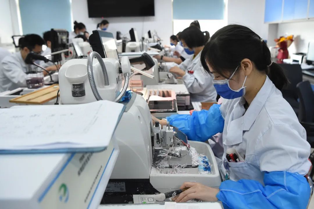 医生说病理报告有点小问题,病理报告没出来好害怕啊