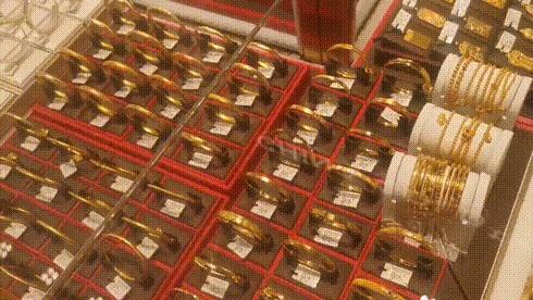 涨！记者实探通州各金店：足金一克500元！典当金条人数增多