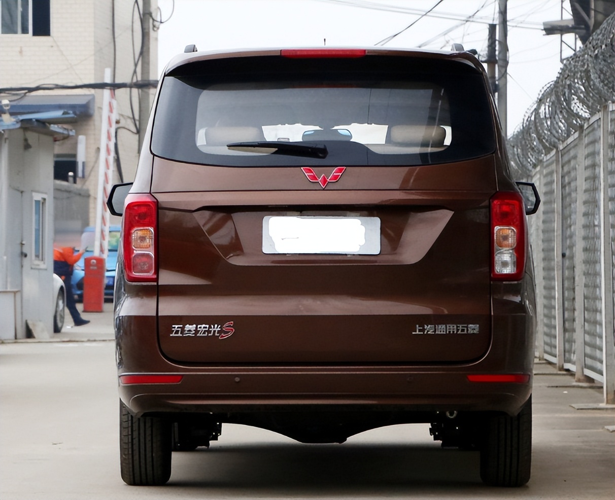 五菱宏光新款说明书,五菱宏光新款与老款区别