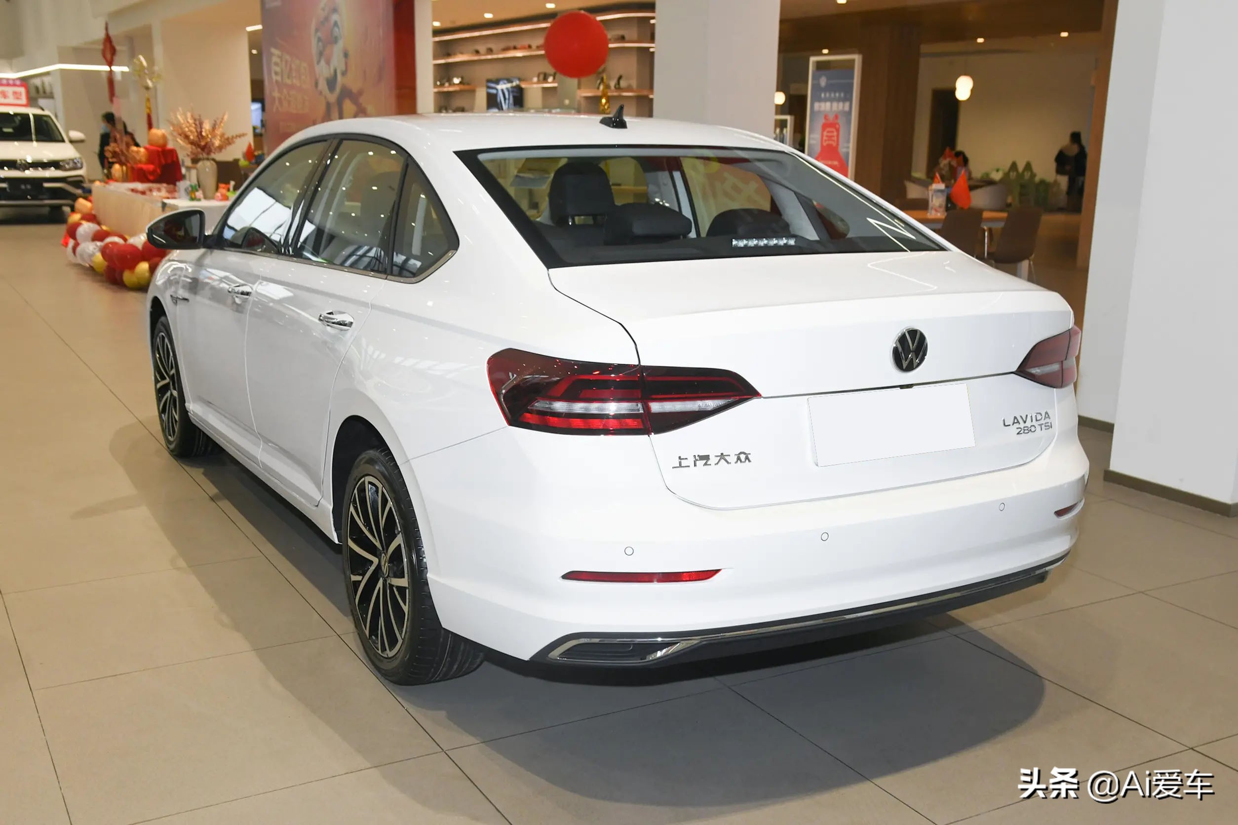 大众朗逸24款1.5t这款车的优缺点,10-15万买什么车性价比高大众朗逸