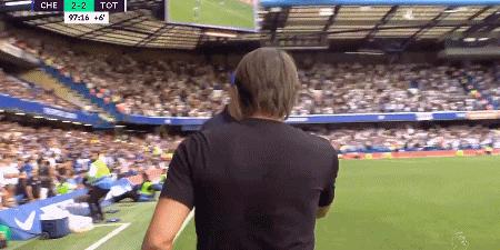 孔蒂临场指挥蓝军,足球锋线无力