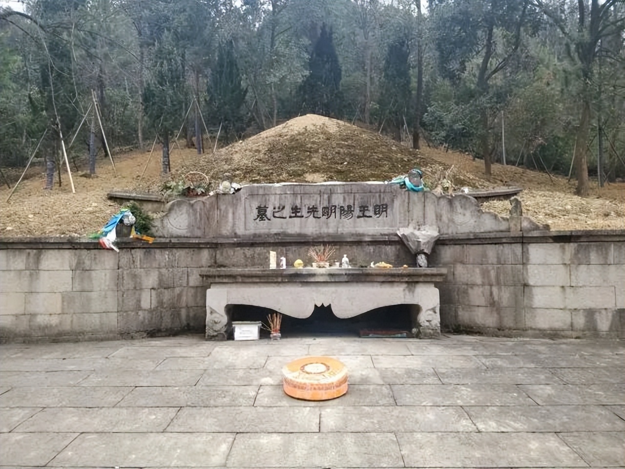 曾是风光无限的江南名城，如今夹在两大哥中间，沦为了小透明？