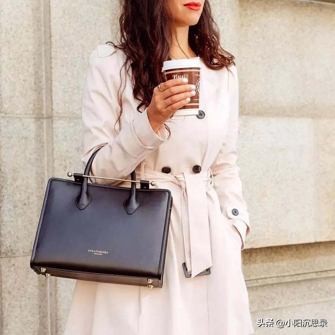 香奈儿迪奥联名包包,最近流行的迪奥包包