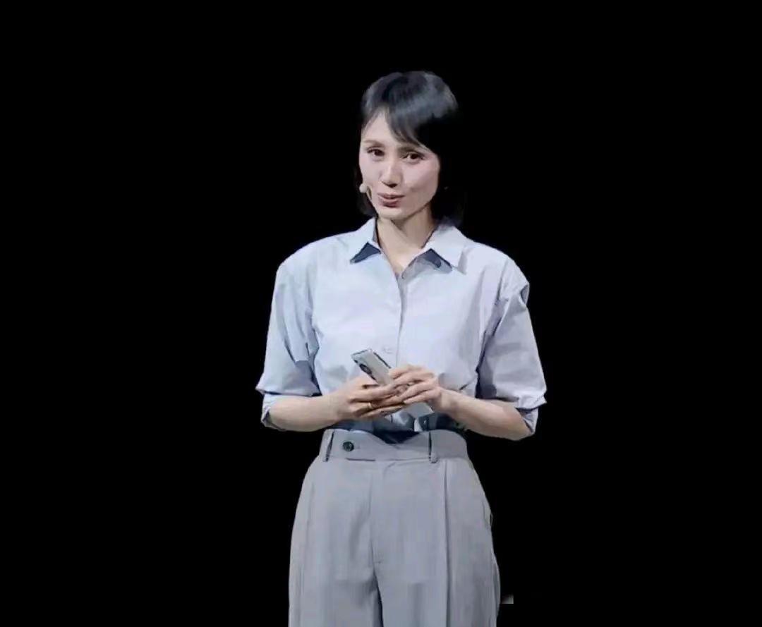 袁泉生活穿衣搭配,袁泉的百万衣橱