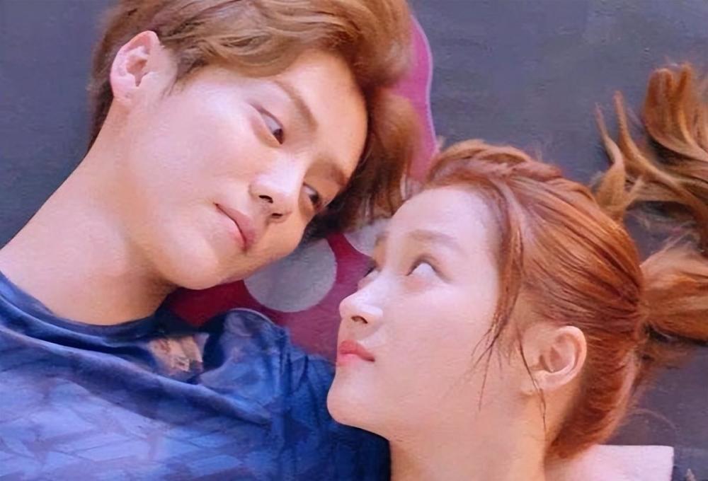 鹿晗巅峰期给足了关晓彤安全感,鹿晗炸裂视频