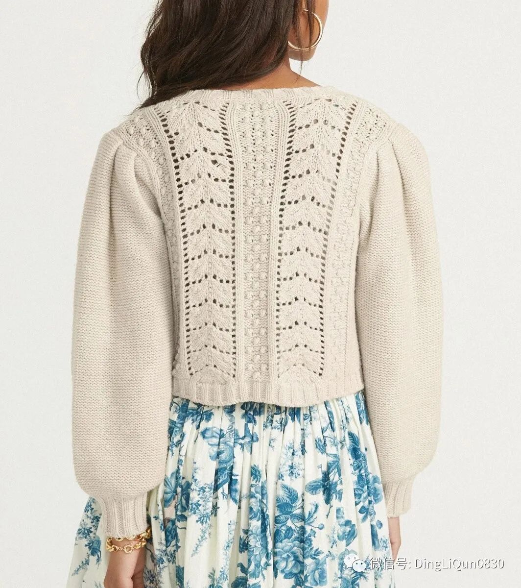 一款好看的针织套头衫花样特别美,套头的镂空针织衫图片
