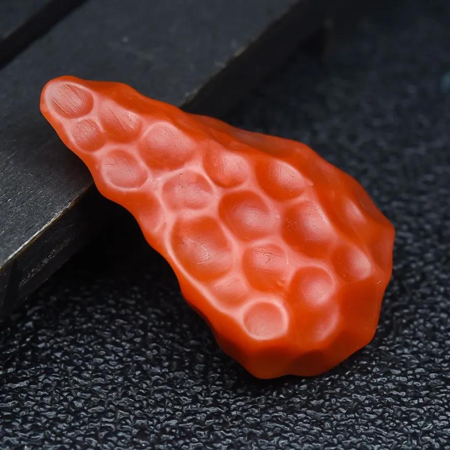 说南红玛瑙是“破石头”的点进来，1800字告诉你什么是南红玛瑙！