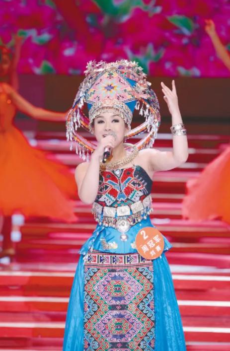 盲人歌手刘赛生女儿还是男孩,盲人歌手刘赛结婚的全部视频