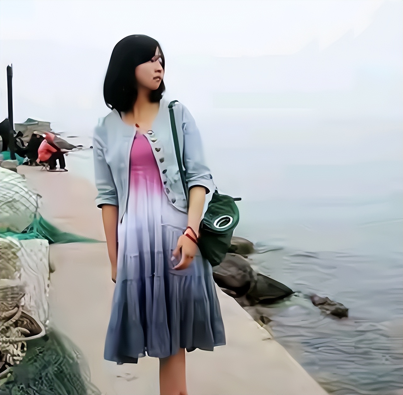 山东女孩才貌双全，一本大学毕业，为何选择出家当尼姑？