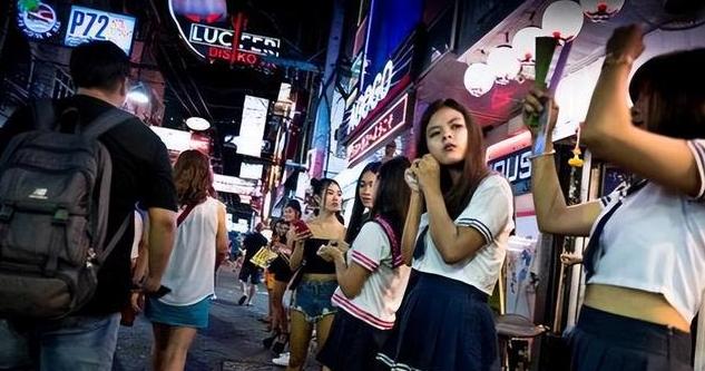 “性从业者”泛滥成灾，依靠桃色产业生存的泰国，如今现况如何？