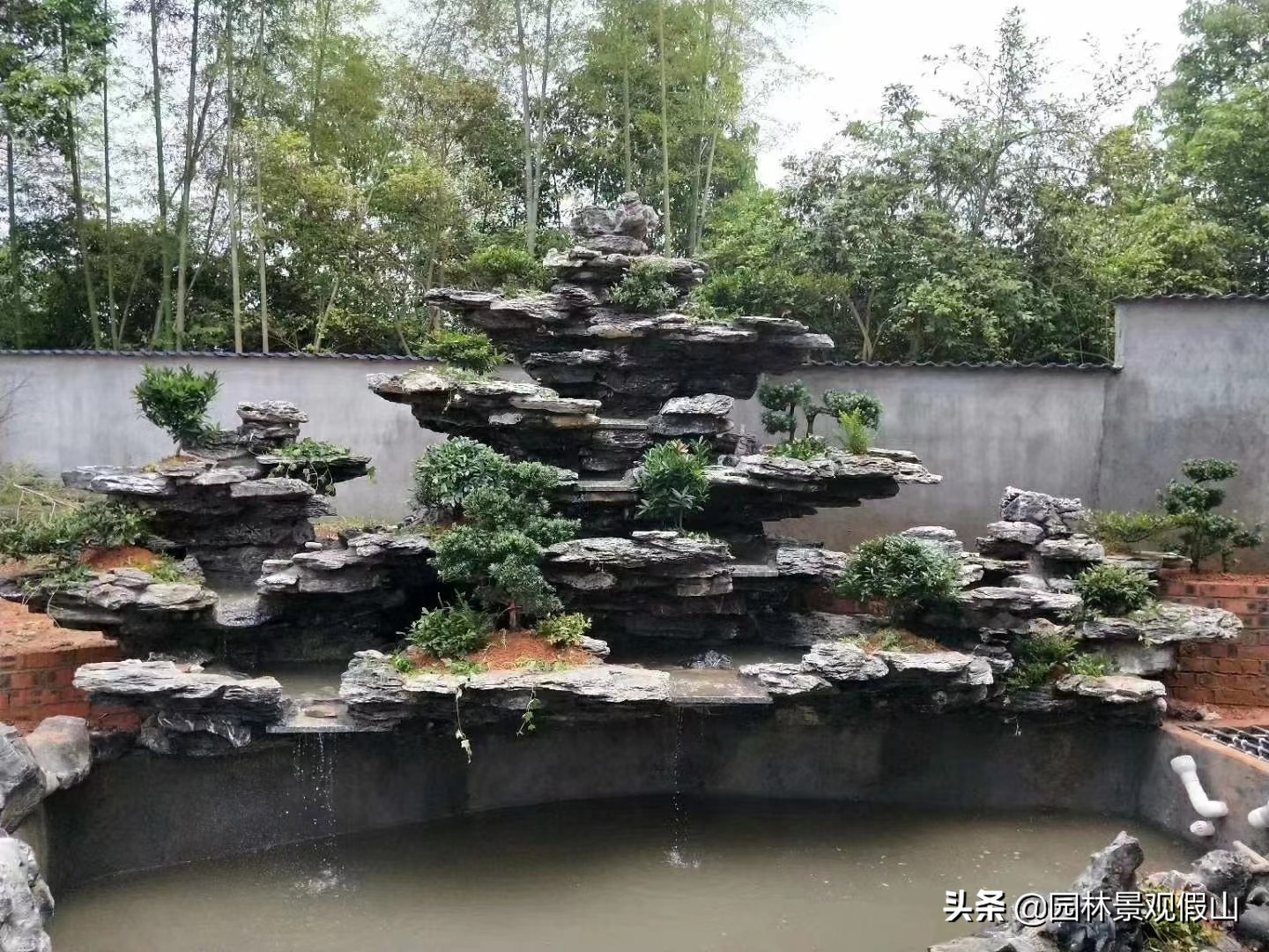 如何自己做假山鱼池,台州假山鱼池施工步骤