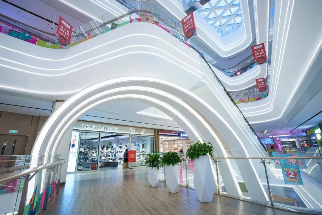 上海宝山龙湖天街购物中心,上海宝山花园城商场