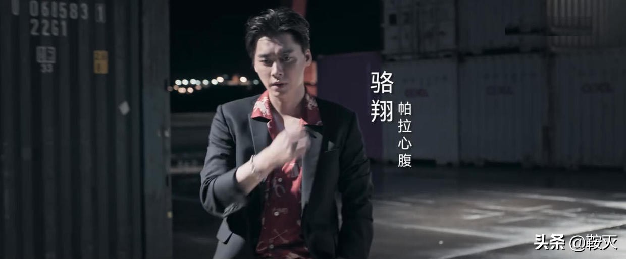 李易峰暗夜行者豆瓣评分7.2,李易峰暗夜行者杀青后照片