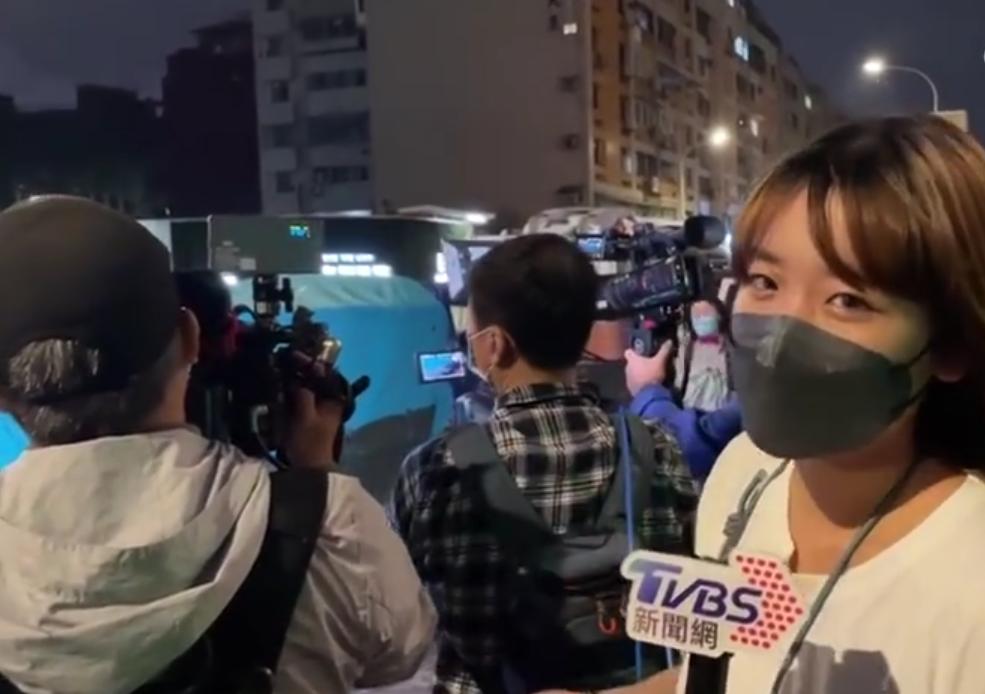 笑喷！汪小菲大S具俊晔都睡过天价床垫惨被烧台媒还狗血直播