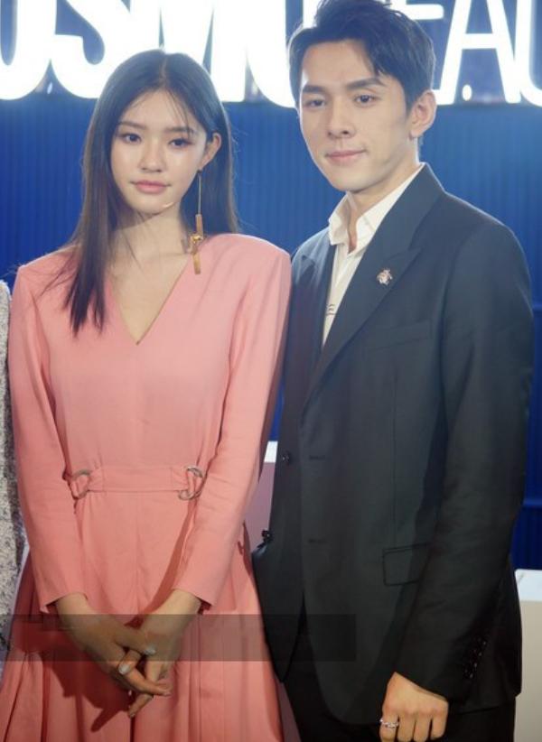 李佳琦:25岁时说赚够2000万就回家,27岁赚了2个亿还没回