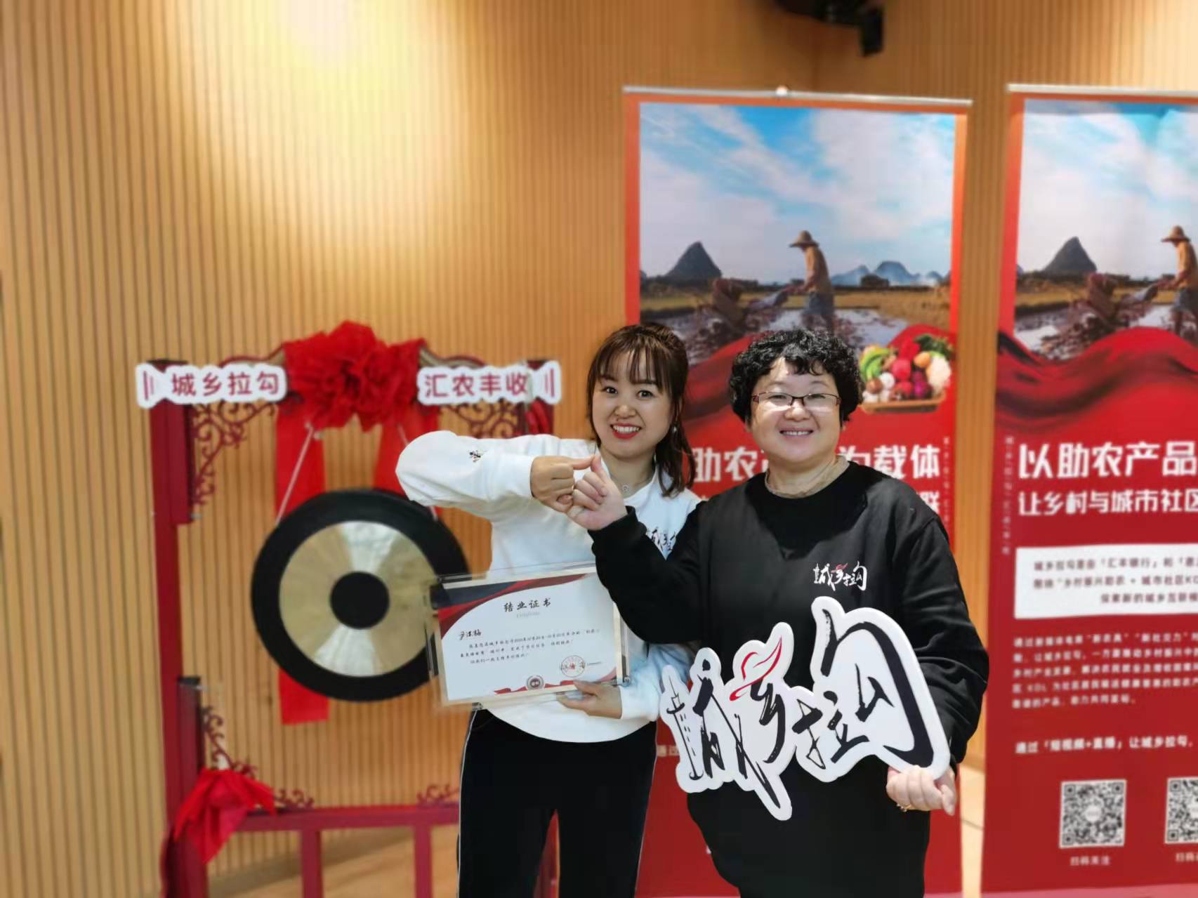 兔养殖带动脱贫攻坚,30万只肉兔养殖助力脱贫