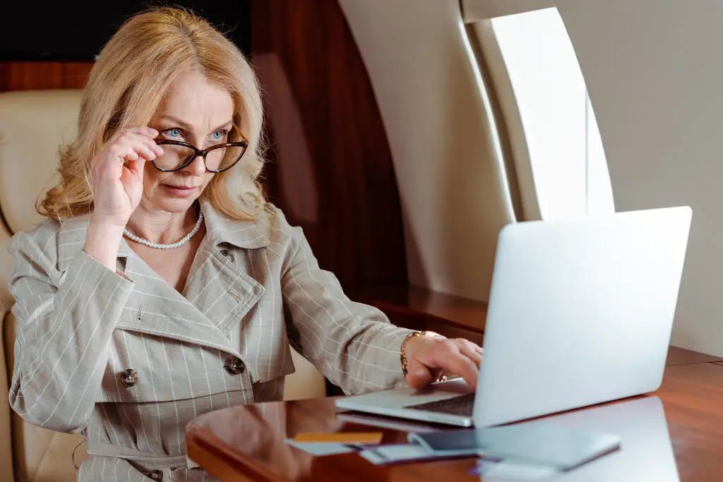 教书还可以开超市吗,教书的时候可以干什么