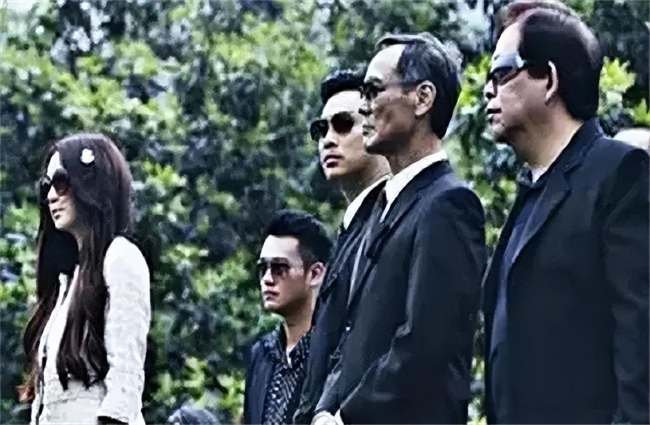 曾经香港黑帮势力猖獗，为何在1997年香港回归后，却销声匿迹了？