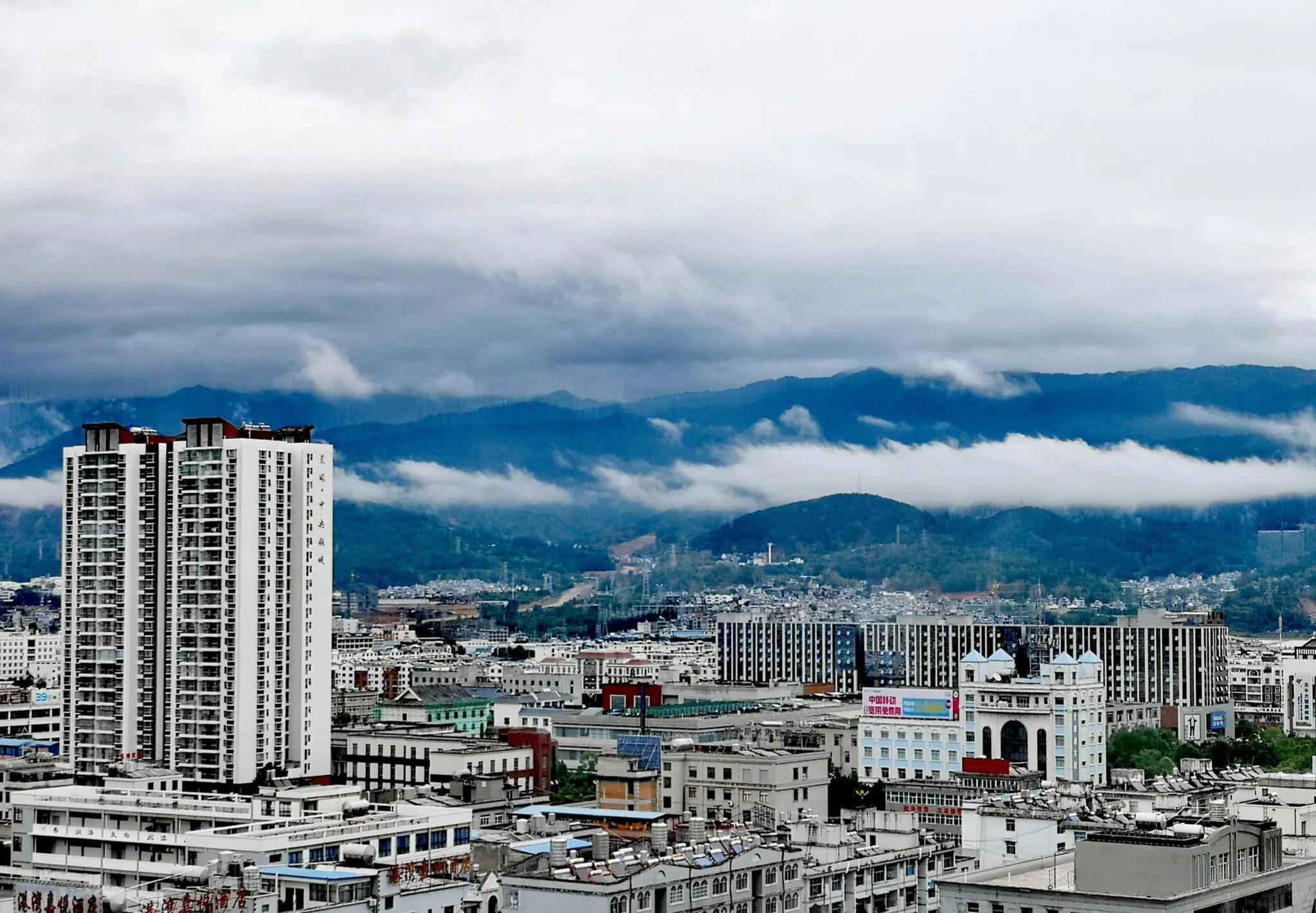 蒙自现在是云南第2大城市了吗,蒙自要建云南第二大城市吗