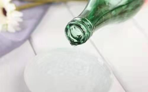 白醋洗头发的正确方法和用量,用白醋洗头发的用法和用量