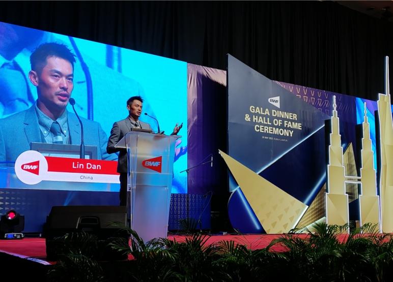 李诗沣vs李宗伟,林丹说李宗伟三次银牌是传奇