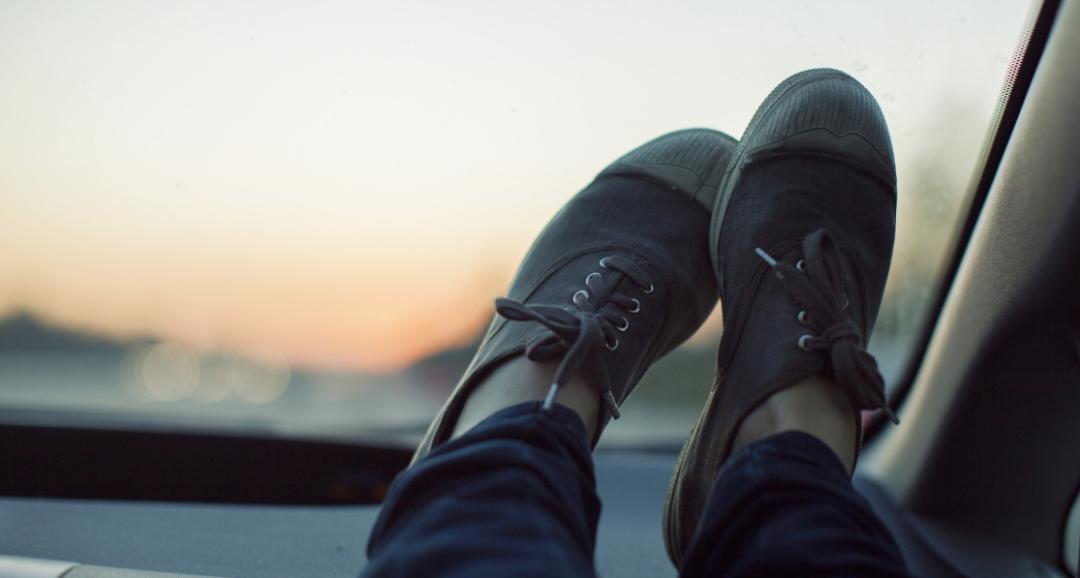 一个人对你的感情别太高估,一个人对你爱得更深