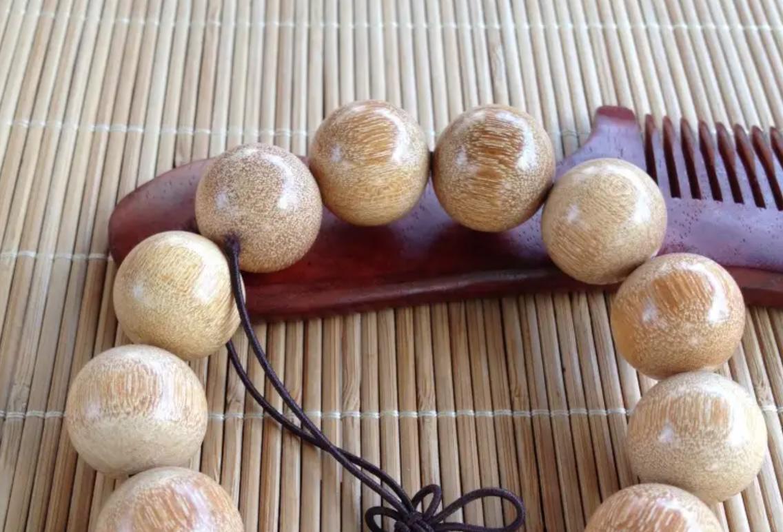 100元和10元的烟有什么区别,100块钱跟1000块钱的香水有区别