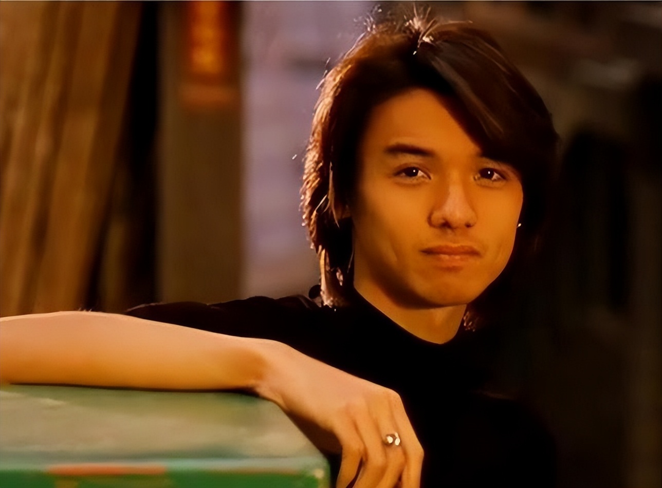 韩媒吐槽国足犯规集锦原文,韩媒吐槽国足爆冷