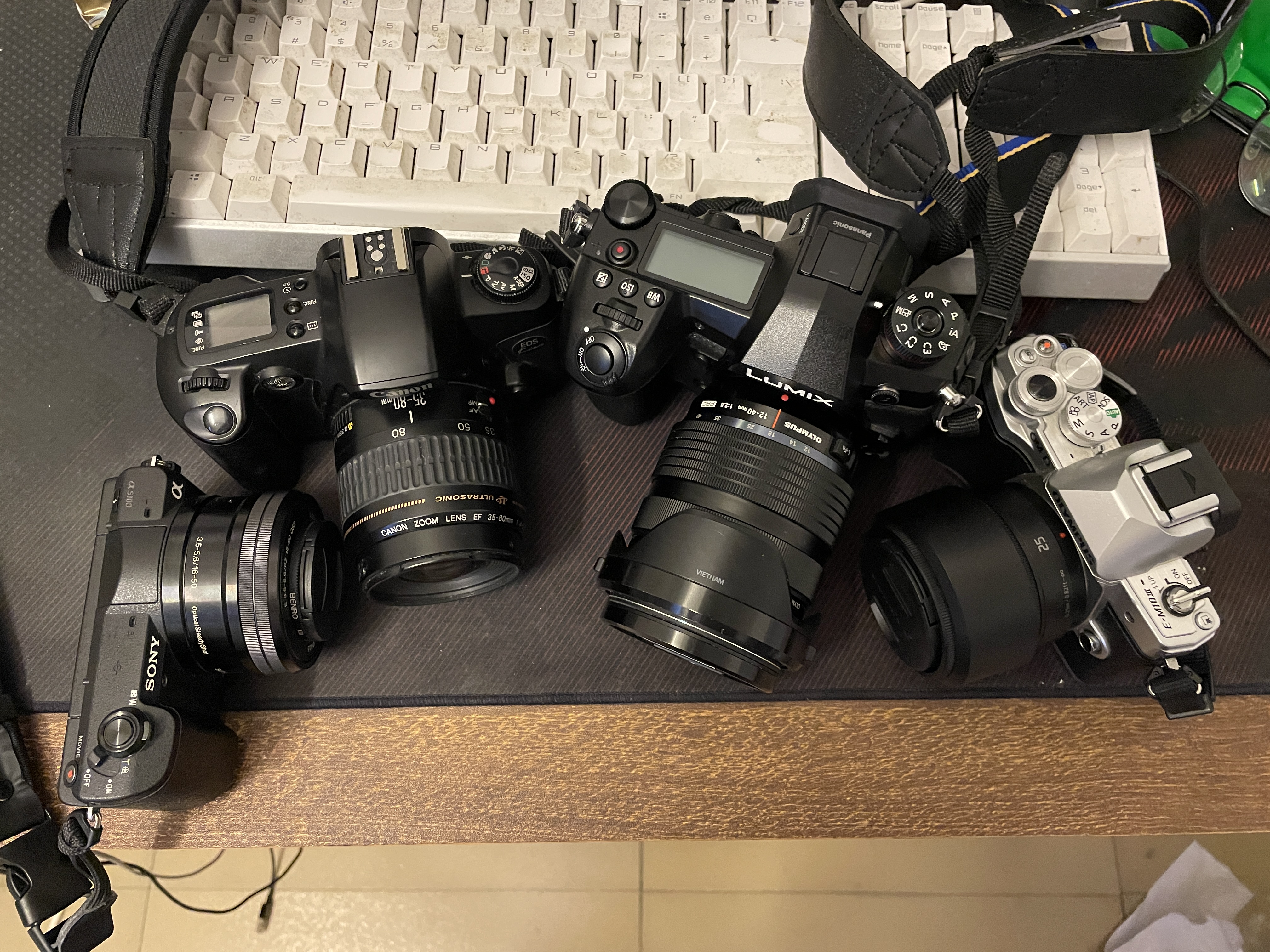 小米12sultra1英寸外接镜头,小米12sultra1英寸是索尼出的吗