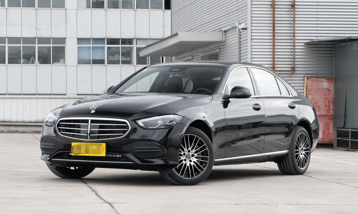 开奔驰和宝马哪款车有面子,哪款奔驰最豪华