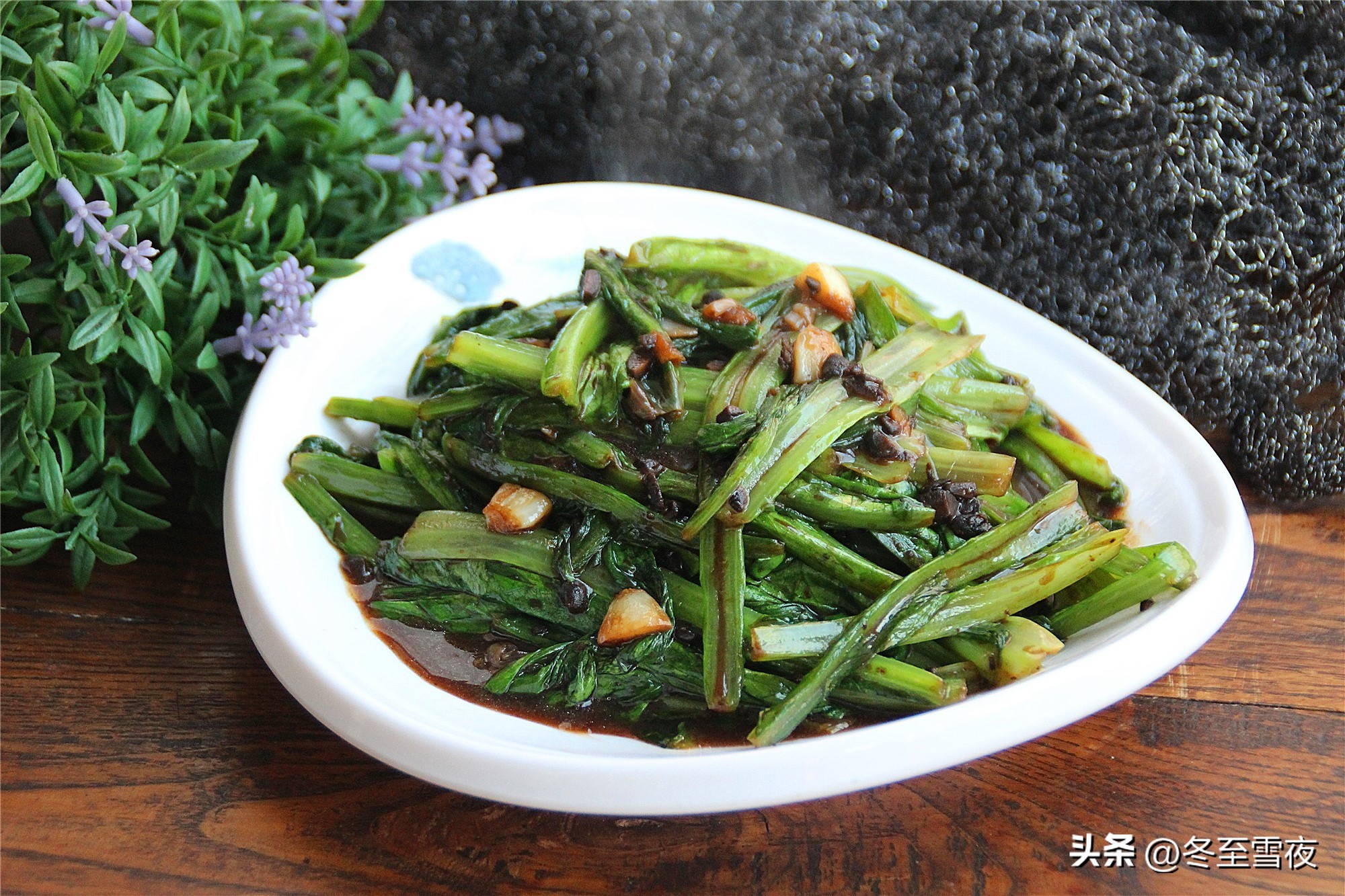 油麦菜和什么搭配炒最好吃,油麦菜跟什么炒最好吃又营养