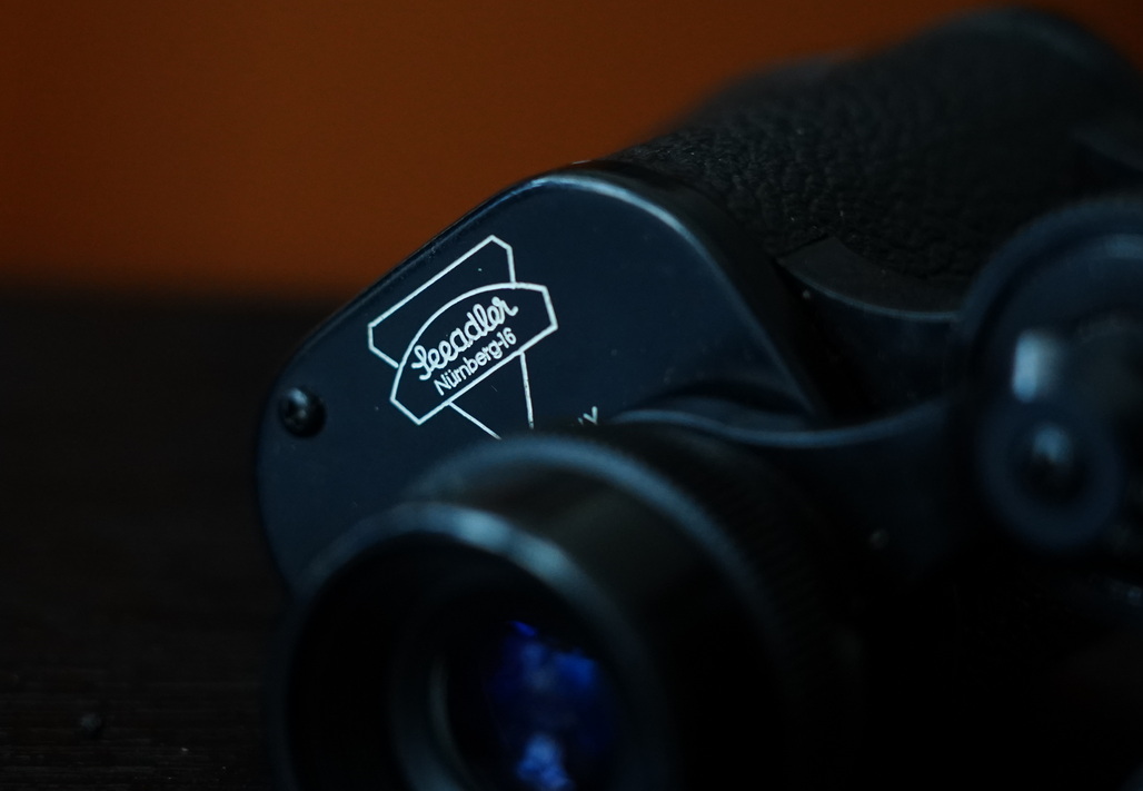 收藏了30年的望远镜,二战时期的军用高倍望远镜