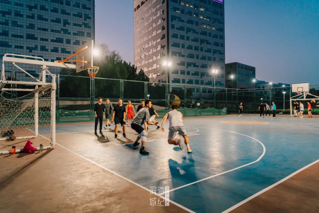 越夜越美丽完整视频,越夜越美丽流光溢彩