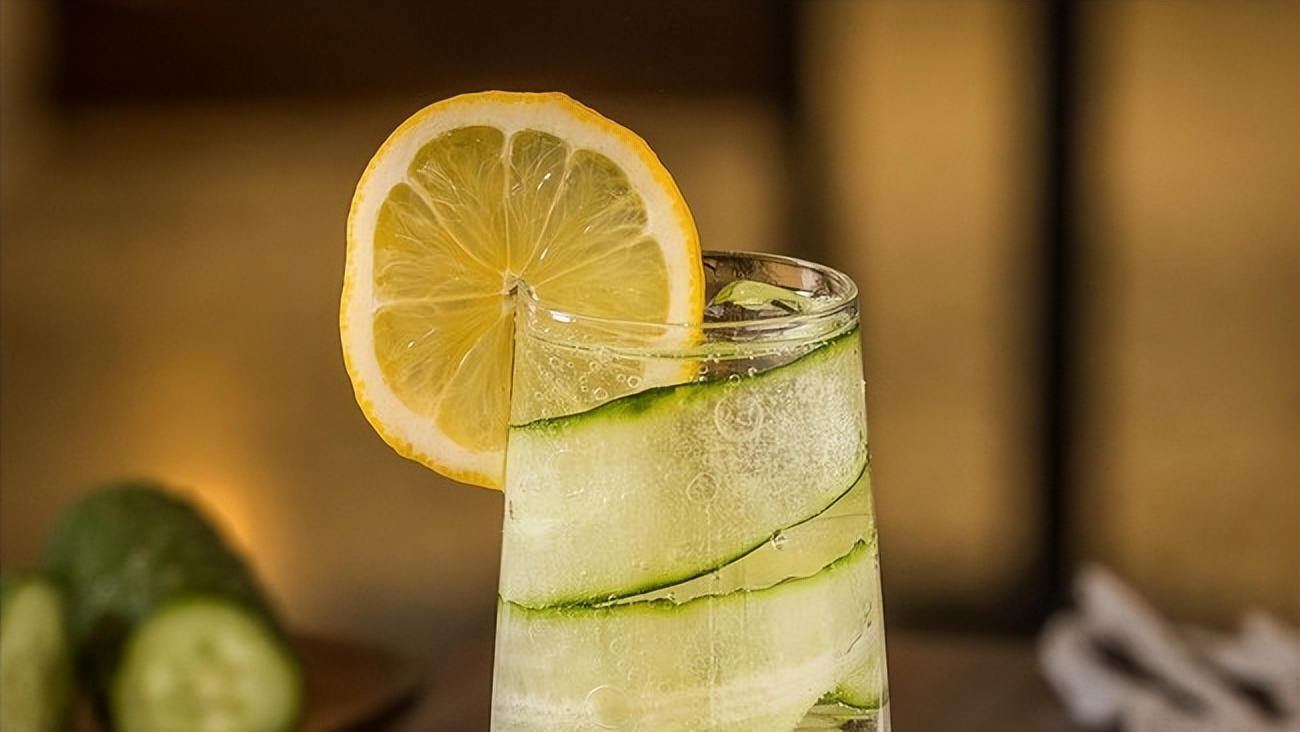 喝柠檬能预防癌症吗,柠檬能抗癌症是真的吗