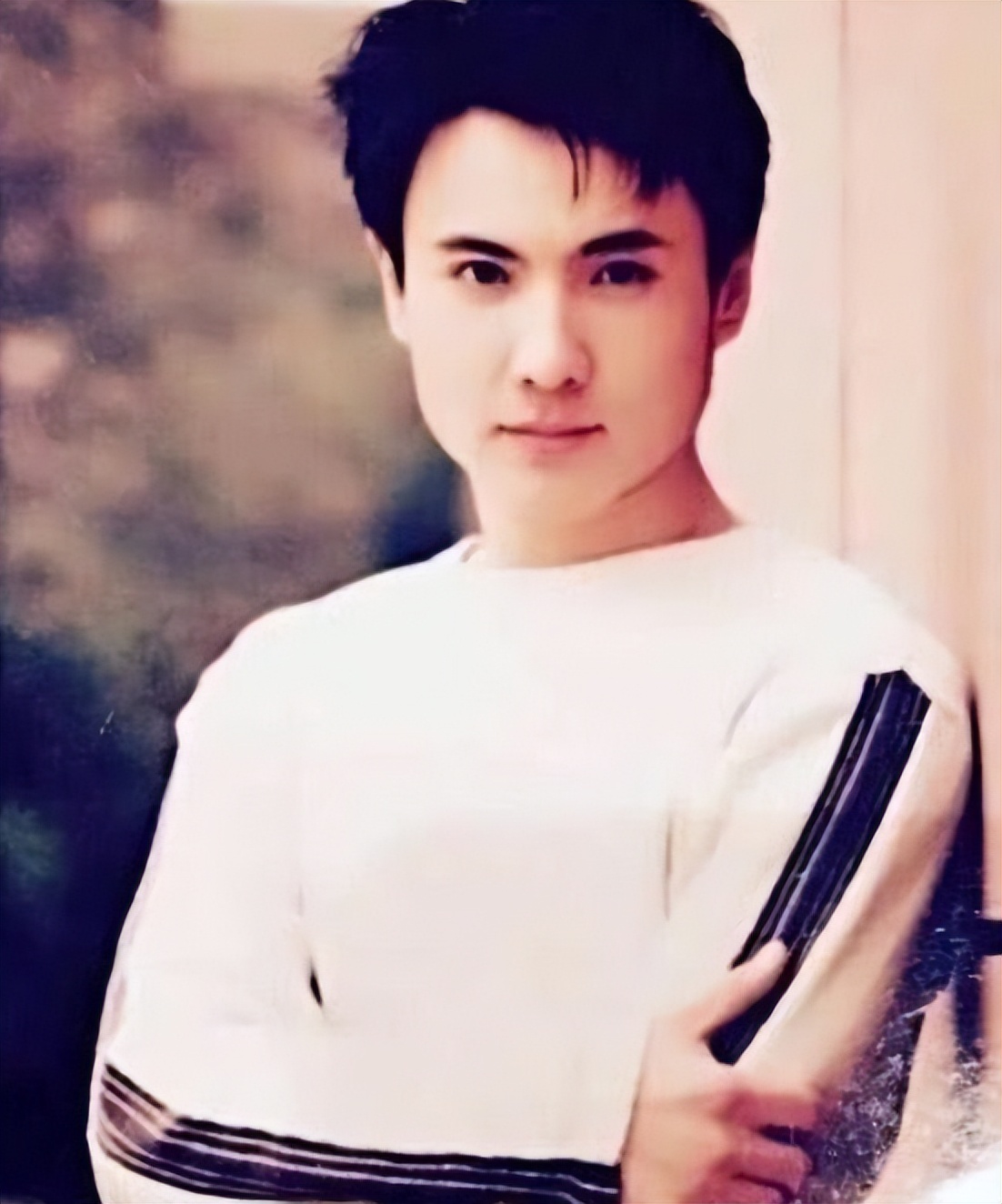 盘点娱乐圈中的中年男星,娱乐圈40岁以上男星大比拼