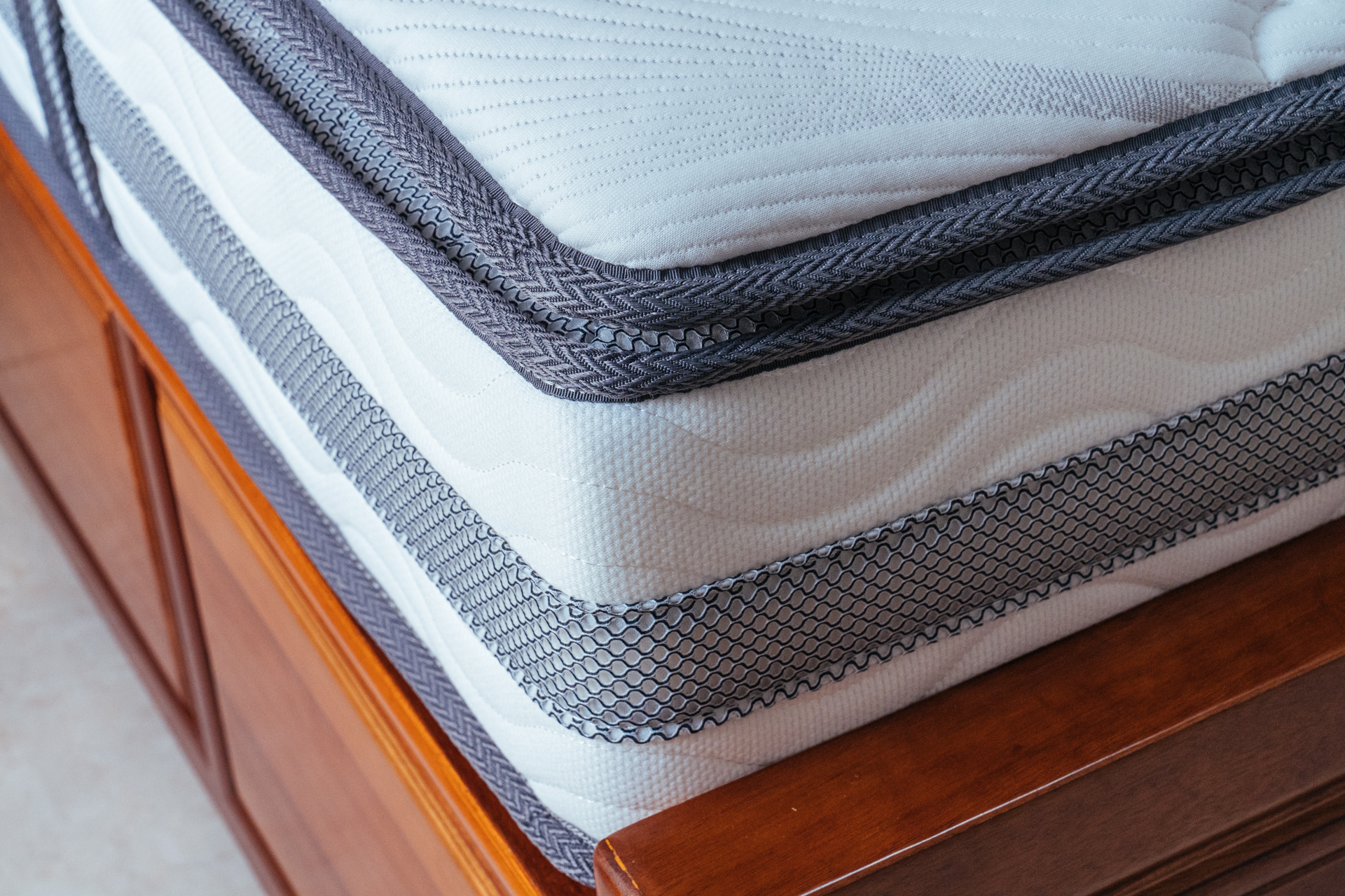 挑了一年的畅销床垫,我最后到底买了啥?竟被邻居猛夸没买错