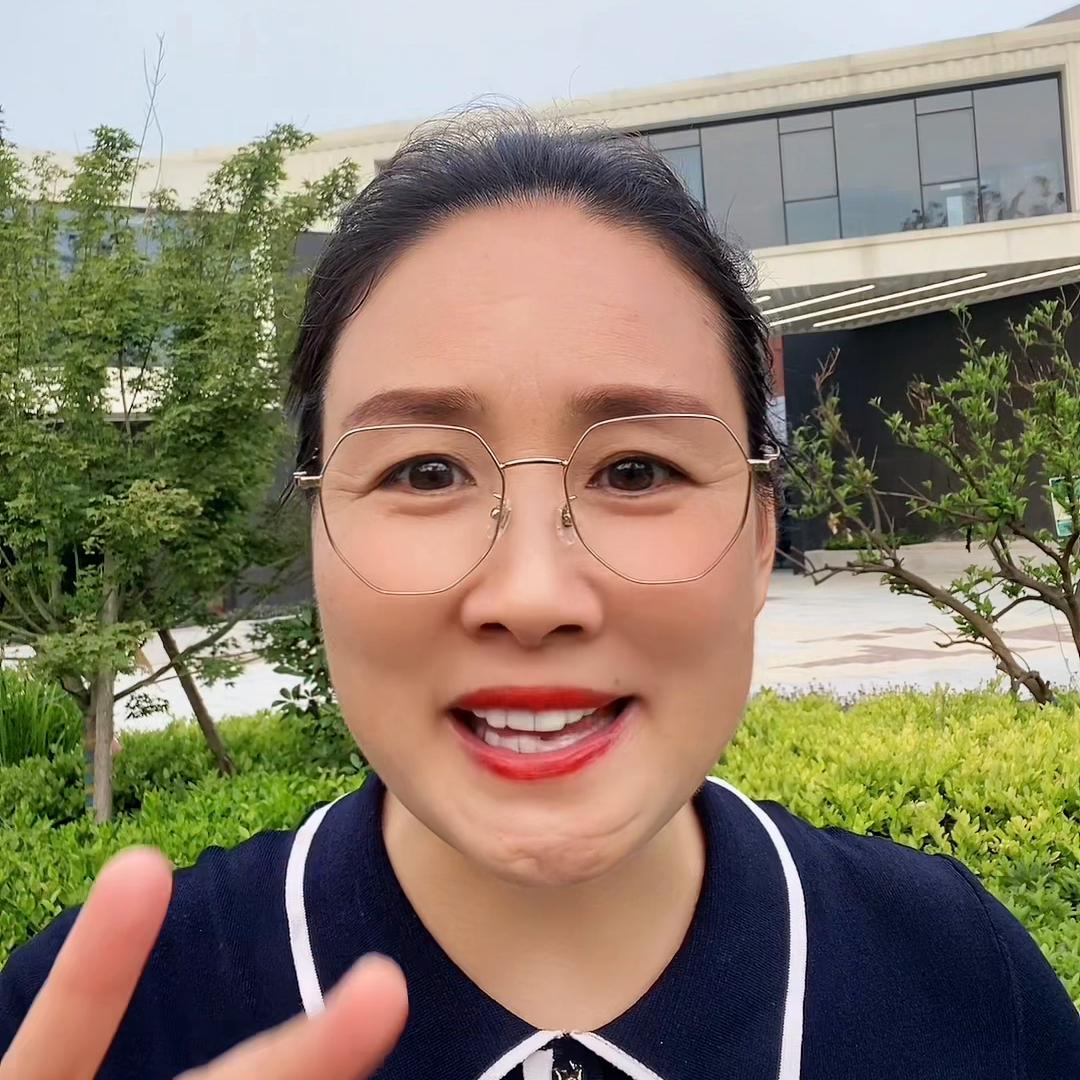 从新手小白到月入上万需要多久#女人努力赚钱最靠谱