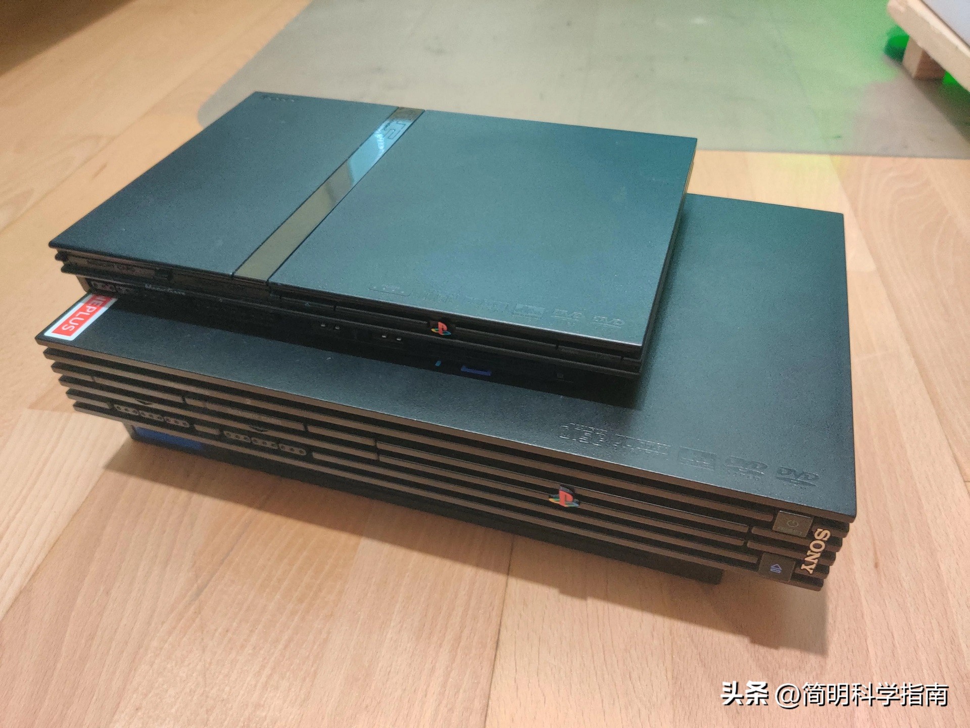 ps5游戏机2021该不该买,ps5游戏机slim跟pro有啥区别